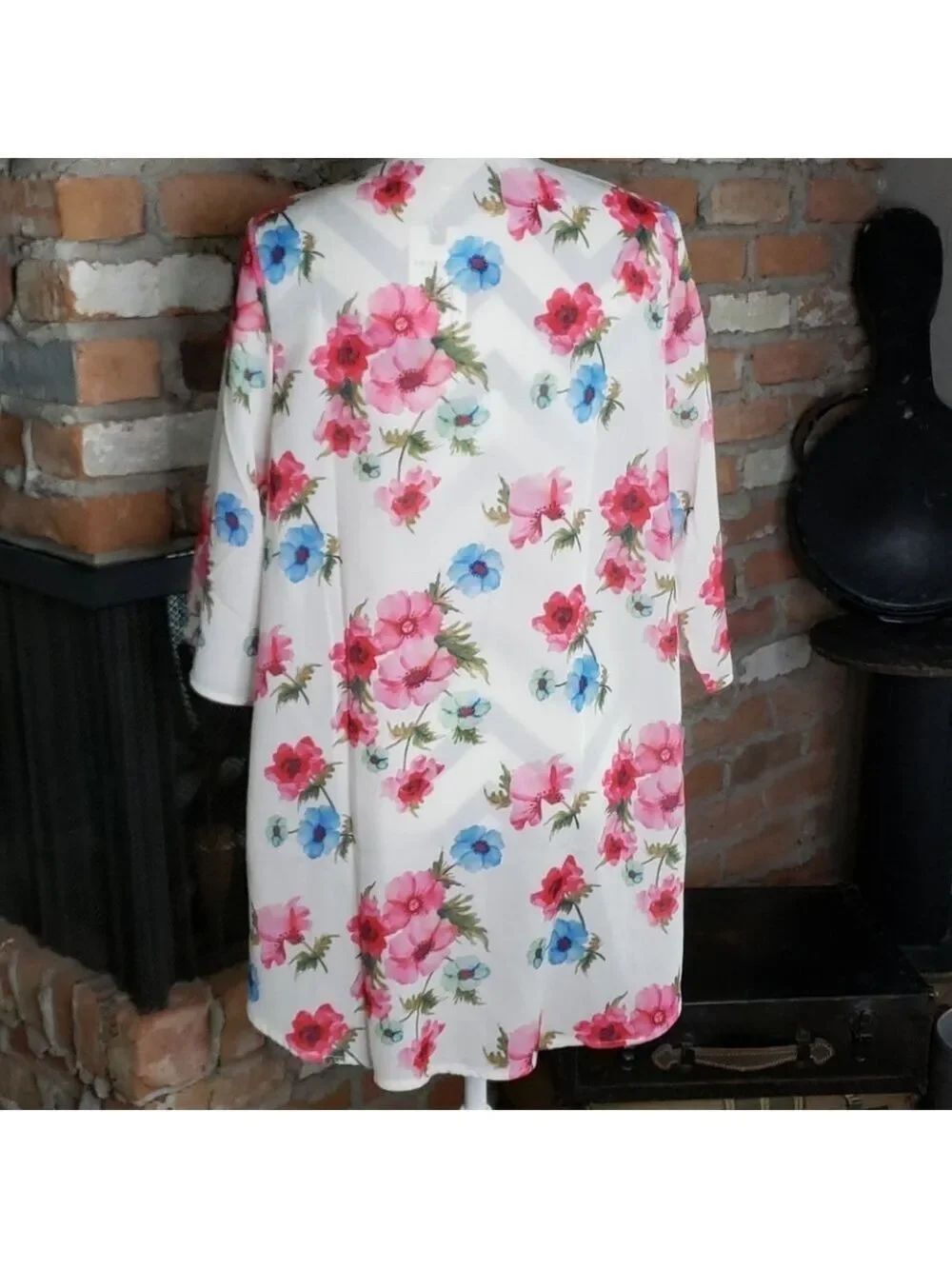 Pink Milly Floral Kimono Size Medium NWT